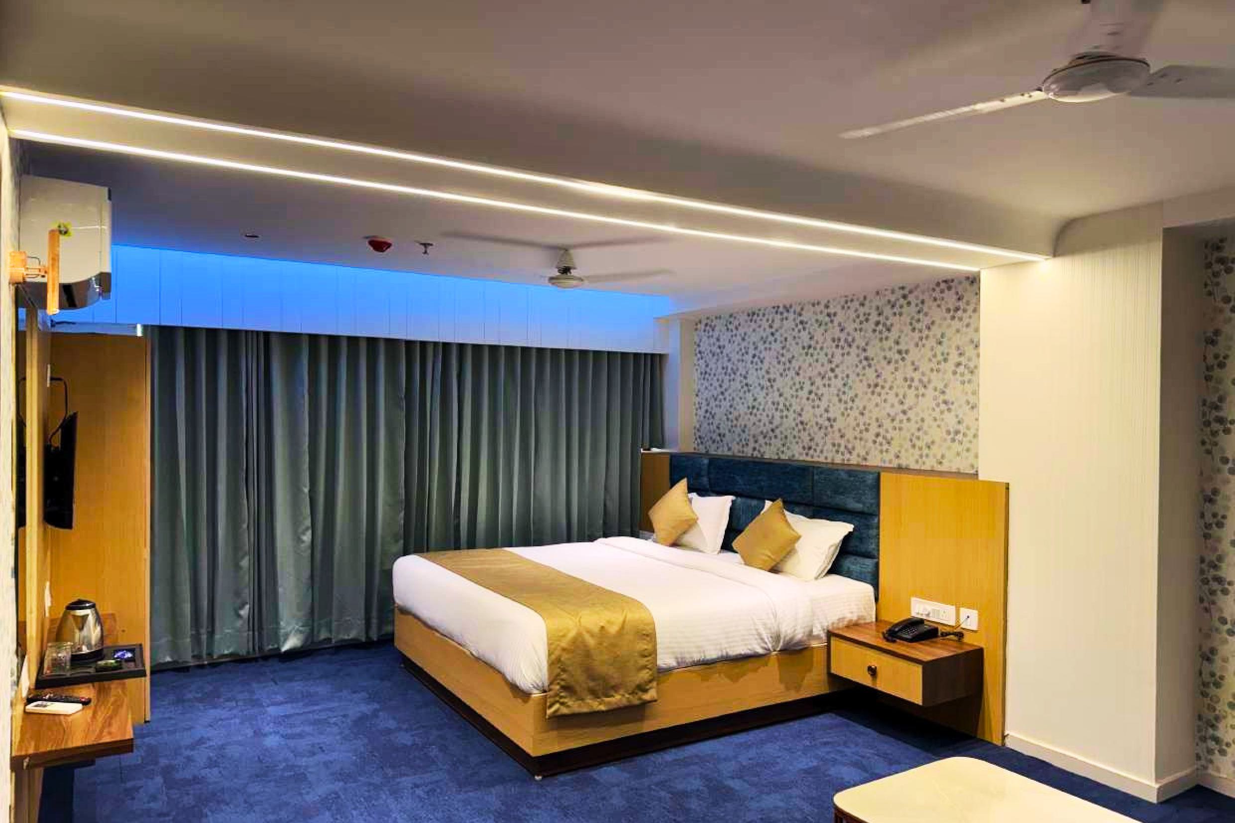 Super Deluxe Room
